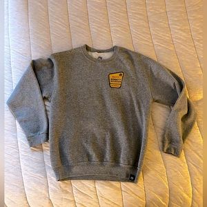 Youth Large - Mammoth Mountain Sweater (fits Women’s Medium)